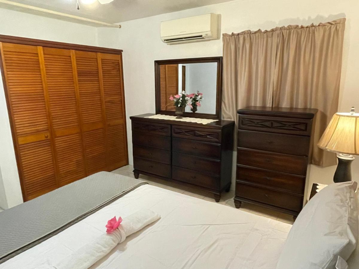 Luxurious One And Two Bedroom Villa Кристианстед Экстерьер фото