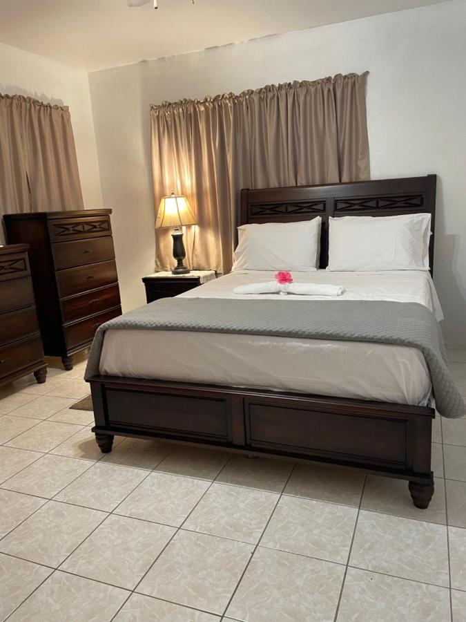 Luxurious One And Two Bedroom Villa Кристианстед Экстерьер фото