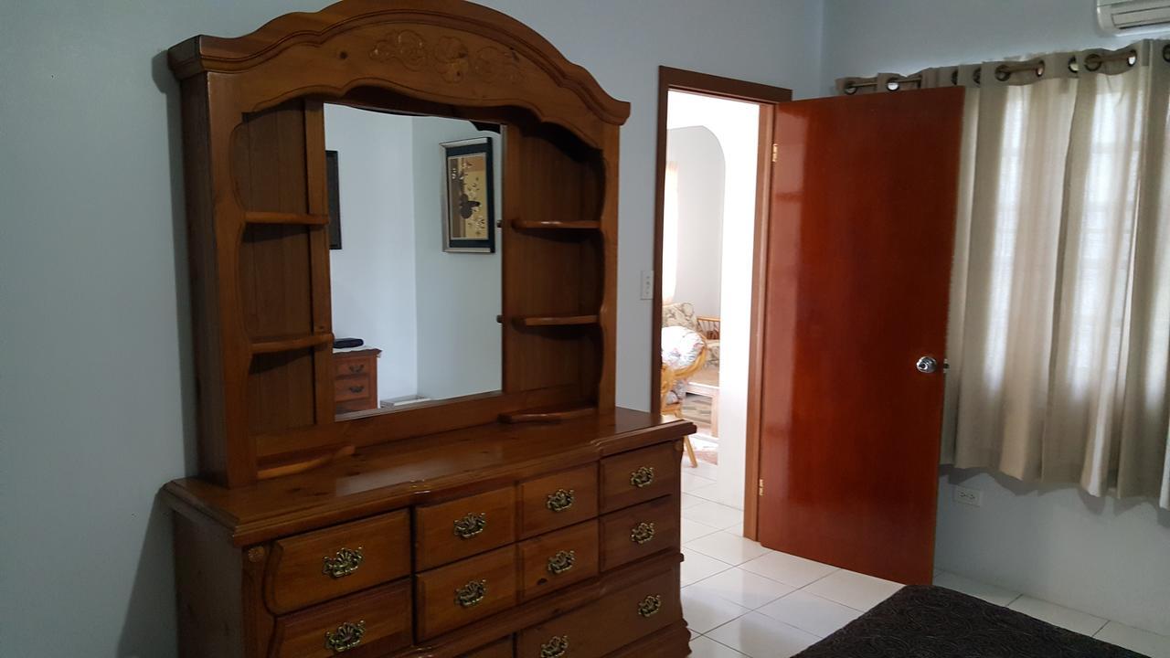 Luxurious One And Two Bedroom Villa Кристианстед Экстерьер фото